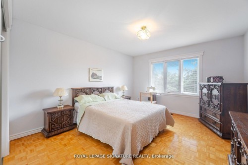 4097 Hickory Drive, Mississauga, ON - Indoor Photo Showing Bedroom