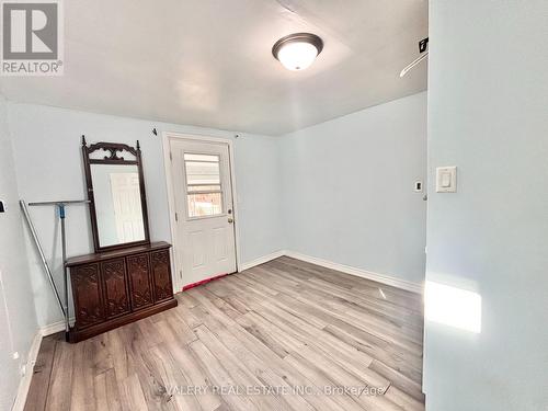 25 Niagara Street, Hamilton, ON - Indoor Photo Showing Other Room