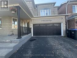 9 BRAMBANK CRESCENT  Brampton, ON L7A 1T9