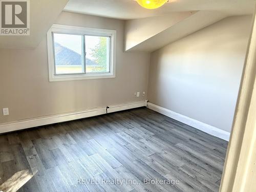 8 Pelham Road, St. Catharines (Western Hill), ON - Indoor Photo Showing Other Room