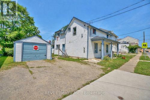 8 Pelham Road, St. Catharines (Western Hill), ON - Outdoor