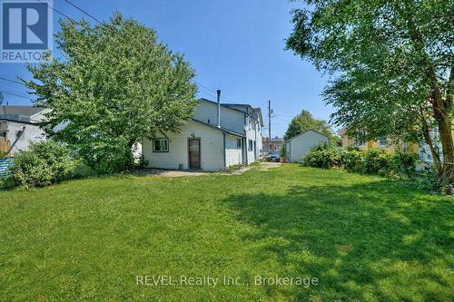 8 Pelham Road, St. Catharines (Western Hill), ON - Outdoor