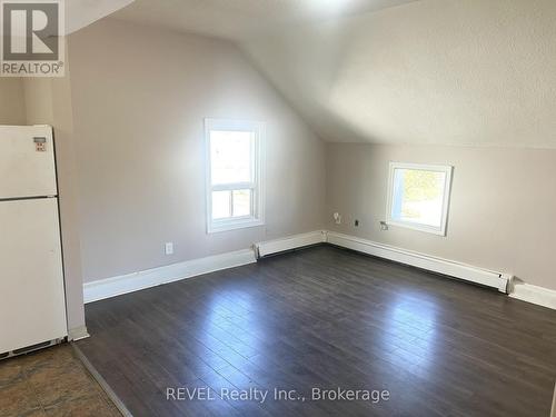 8 Pelham Road, St. Catharines (Western Hill), ON - Indoor Photo Showing Other Room