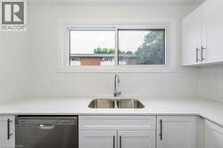 28 WOODMAN Drive N  Hamilton, ON L8H 2M5