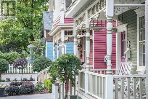455 Nelson Avenue, Burlington, ON - Outdoor With Facade