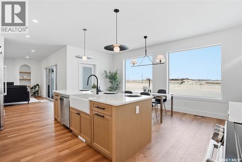 436 Augusta Boulevard, Warman, SK - Indoor Photo Showing Kitchen With Upgraded Kitchen