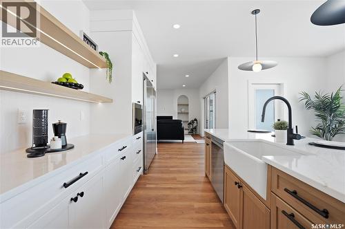 436 Augusta Boulevard, Warman, SK - Indoor Photo Showing Kitchen With Upgraded Kitchen