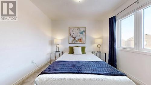 902 Sumac Crescent, Milton, ON - Indoor Photo Showing Bedroom
