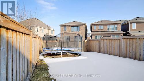 902 Sumac Crescent, Milton, ON - Outdoor