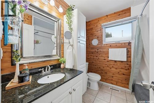 42 Macdowall Crescent, Prince Albert, SK - Indoor Photo Showing Bathroom