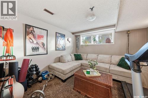 42 Macdowall Crescent, Prince Albert, SK - Indoor Photo Showing Living Room