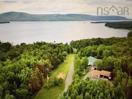 692 Portage Road, Wilburn, NS 