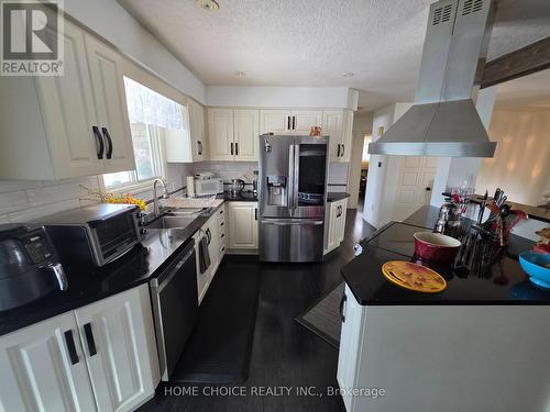 637 Pineridge Road, Waterloo, ON - Indoor Photo Showing Kitchen