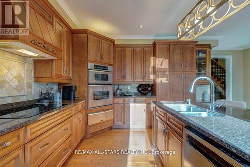 64 Button Crescent, Uxbridge, ON - Indoor Photo Showing Kitchen With Double Sink