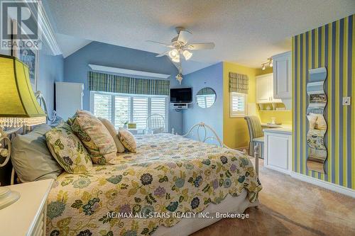 64 Button Crescent, Uxbridge, ON - Indoor Photo Showing Bedroom