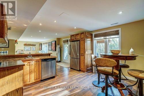 64 Button Crescent, Uxbridge, ON - Indoor