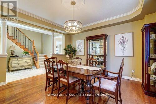 64 Button Crescent, Uxbridge, ON - Indoor Photo Showing Dining Room