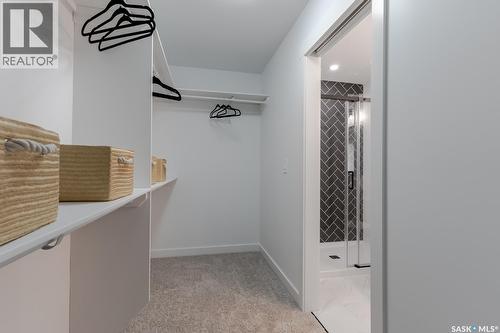 421 Traeger Close, Saskatoon, SK - Indoor Photo Showing Other Room