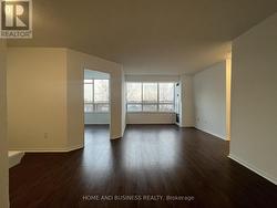 611 - 5 GREYSTONE WALK DRIVE  Toronto, ON M1K 5J5