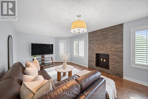 3723 Trelawny Circle, Mississauga, ON - Indoor Photo Showing Living Room With Fireplace