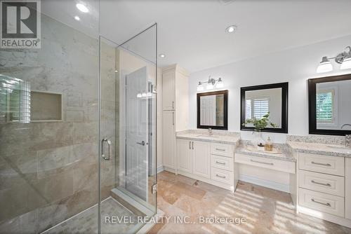 3723 Trelawny Circle, Mississauga, ON - Indoor Photo Showing Bathroom