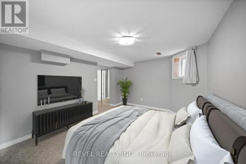 3723 Trelawny Circle, Mississauga, ON - Indoor Photo Showing Bedroom