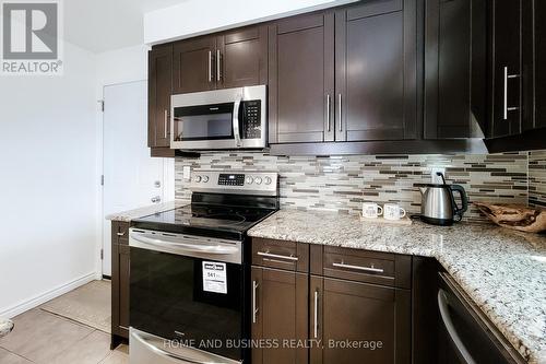 50 Everest Street, Hamilton, ON - Indoor Photo Showing Kitchen With Upgraded Kitchen