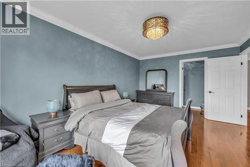 38 Sunbeam Drive, Hamilton, ON - Indoor Photo Showing Bedroom