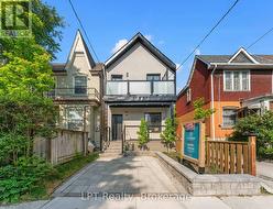 204 FRANKLIN AVENUE  Toronto (Dovercourt-Wallace Emerson-Junction), ON M6P 3Z3
