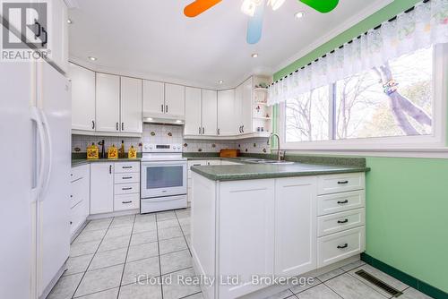 56 - 46 Dearbourne Boulevard, Brampton, ON - Indoor Photo Showing Kitchen
