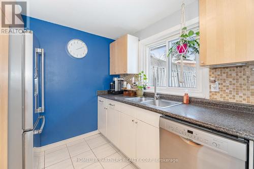 7695 Priory Crescent, Mississauga, ON - Indoor Photo Showing Kitchen With Double Sink