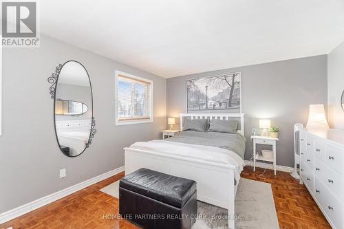 7695 Priory Crescent, Mississauga, ON - Indoor Photo Showing Bedroom