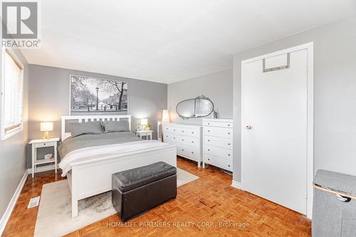 7695 Priory Crescent, Mississauga, ON - Indoor Photo Showing Bedroom