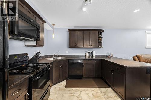 5313 Mitchinson Way, Regina, SK - Indoor Photo Showing Kitchen