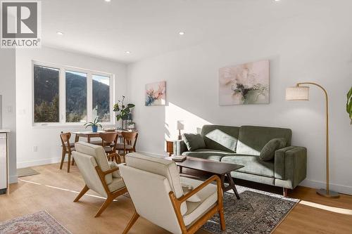 2224 Falls Street Unit# B  Nelson, BC V1L 1K4