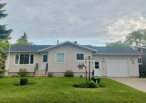 455 La Verendrye Bay  Swan River, MB R0L 1Z0