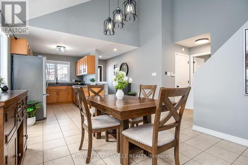46 Spring Wagon Lane, Elmira, ON - Indoor Photo Showing Dining Room
