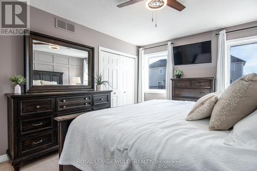 46 Spring Wagon Lane, Elmira, ON - Indoor Photo Showing Bedroom