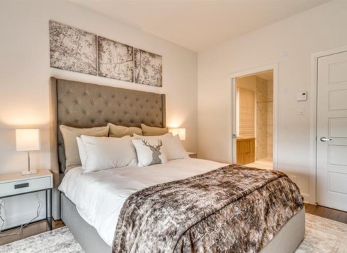 Photo aérienne - 305 Allée Paisible, Mont-Tremblant, QC - Indoor Photo Showing Bedroom