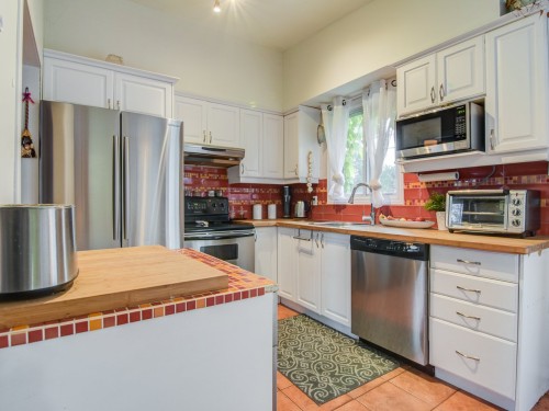 Cuisine - 257 Rue Albert, Châteauguay, QC - Indoor Photo Showing Kitchen