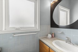 Powder room - 