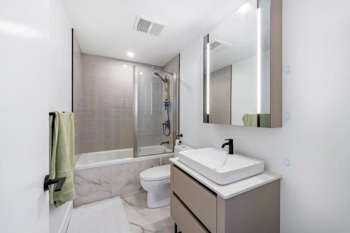 Salle de bains - 3802-720 Rue St-Jacques, Montréal (Ville-Marie), QC - Indoor Photo Showing Bathroom