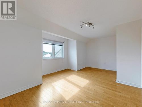 25 Ruby Crescent, Richmond Hill, ON - Indoor Photo Showing Other Room