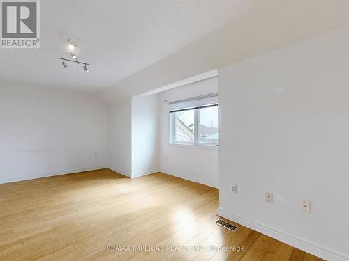 25 Ruby Crescent, Richmond Hill, ON - Indoor Photo Showing Other Room