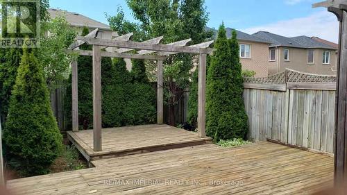 25 Ruby Crescent, Richmond Hill, ON - Outdoor With Exterior