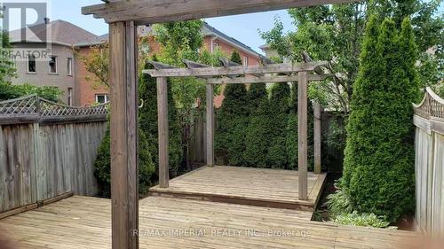 25 Ruby Crescent, Richmond Hill, ON - Outdoor With Exterior