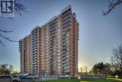 307 - 2645 KIPLING AVENUE  Toronto, ON M9V 3S6