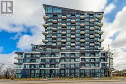 911 - 2489 TAUNTON ROAD  Oakville, ON L6H 3R9