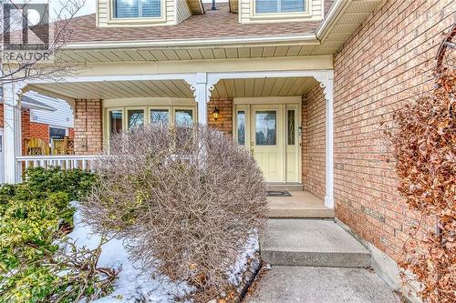 2223 Vista Drive, Burlington, ON - Outdoor