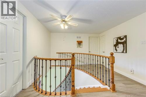 2223 Vista Drive, Burlington, ON - Indoor Photo Showing Other Room